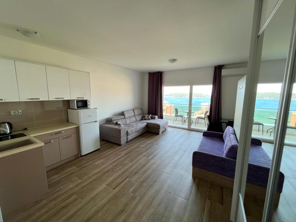 Apartments Gc 3 Rafajlovići Buitenkant foto