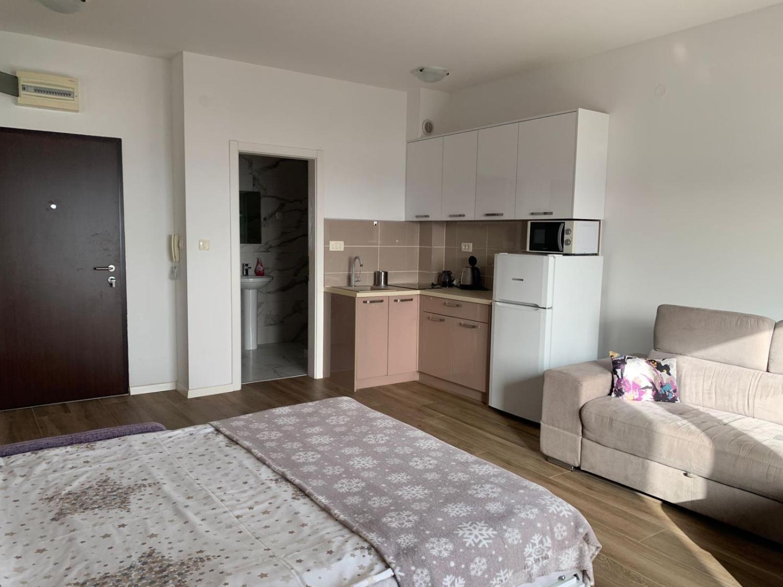 Apartments Gc 3 Rafajlovići Buitenkant foto